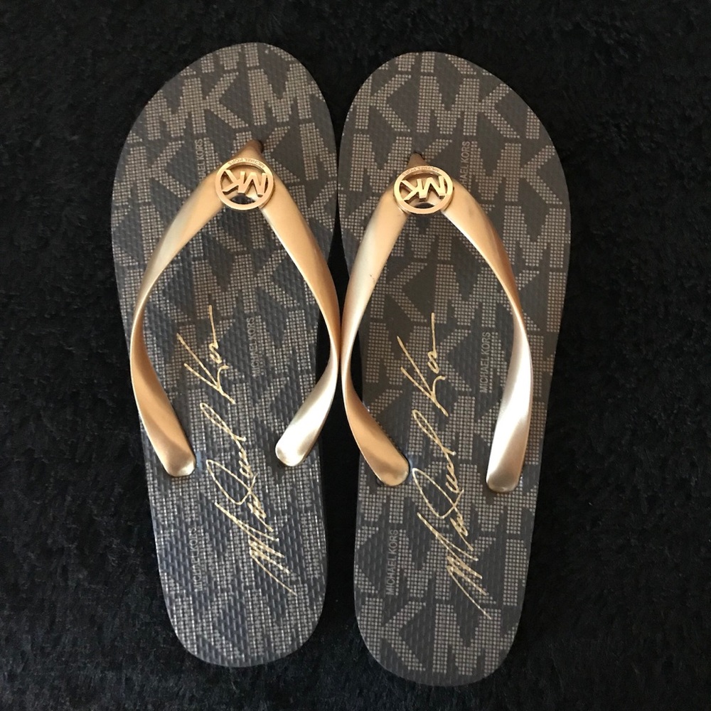 MK flip flops